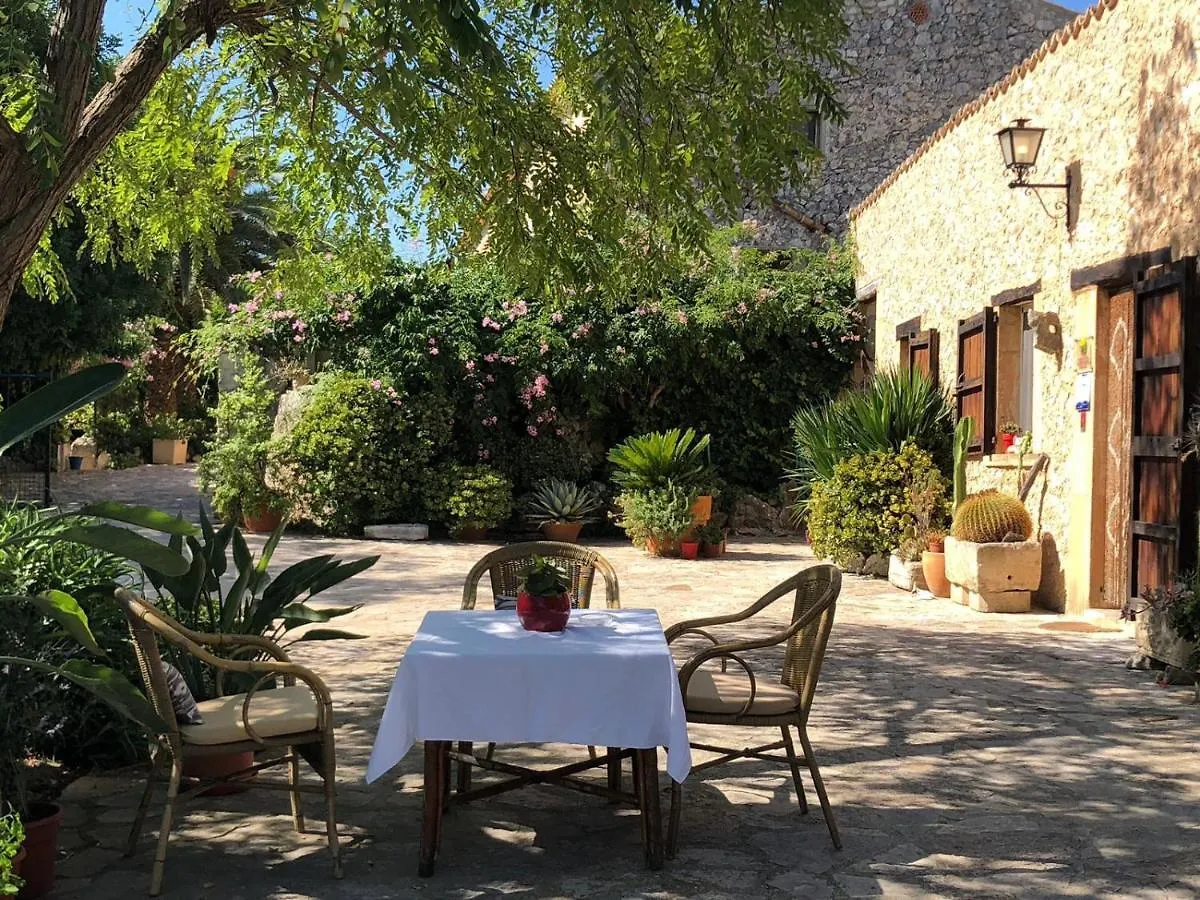 Agroturismo Can Guillo Pollenca Spain